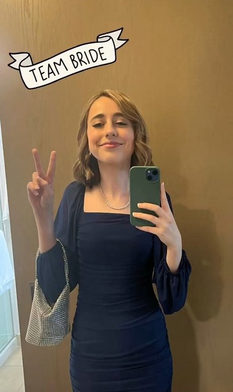Naakte gelekte OnlyFans-foto van Atwentysomethingloser