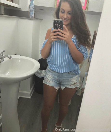 Brunetteheadbaddie