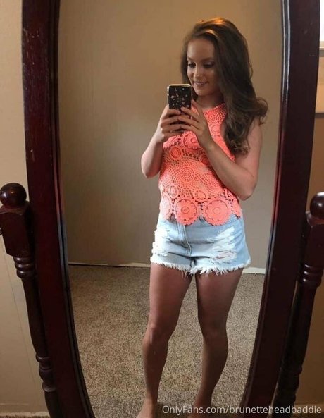 Brunetteheadbaddie