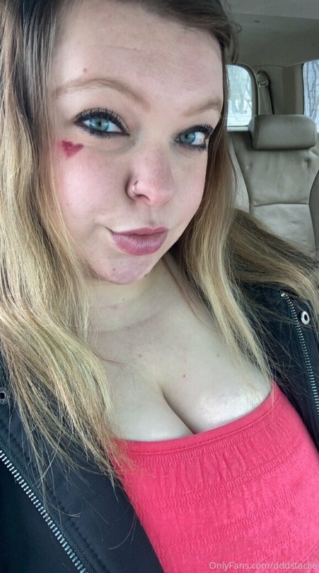 Naakte gelekte OnlyFans-foto van Dddstaciie