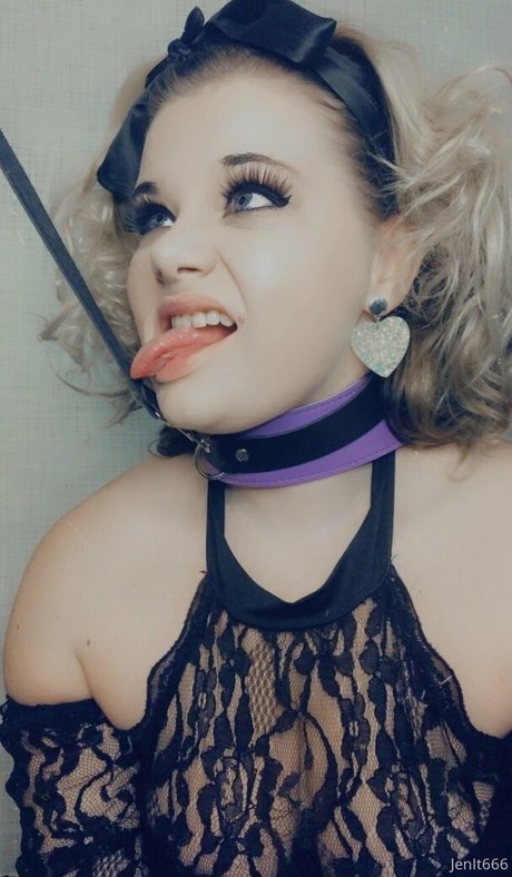Naakte gelekte OnlyFans-foto van Moonmomma369