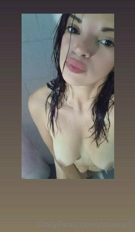 Naakte gelekte OnlyFans-foto van Maira7