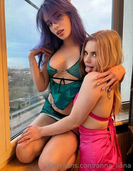 Naakte gelekte OnlyFans-foto van Annaliana
