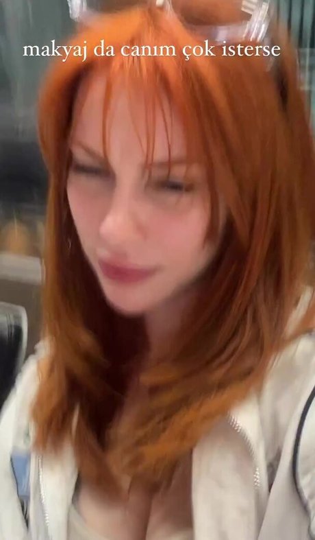 Naakte gelekte OnlyFans-foto van Aysennyuksel