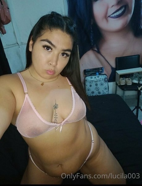 Naakte gelekte OnlyFans-foto van Sexyyvalen19