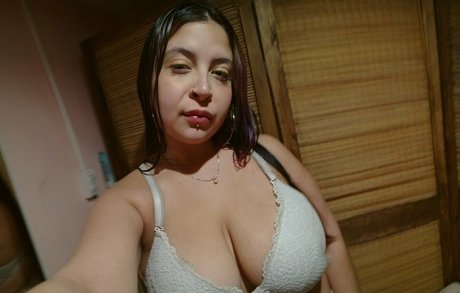 Naakte gelekte OnlyFans-foto van Cxerrypie