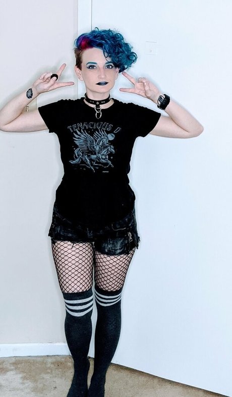 Naakte gelekte OnlyFans-foto van Bunnyyojimbofree