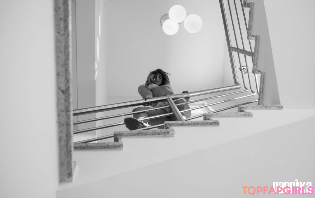 Naakte gelekte OnlyFans-foto van Paprika #1750