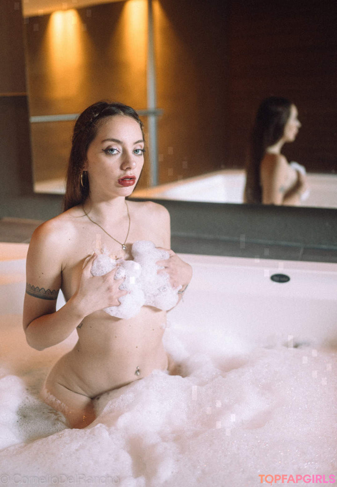 Naakte gelekte OnlyFans-foto van Thepeachapp #1131