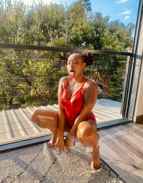Naakte gelekte OnlyFans-foto van Dreadlocksgoddessfree