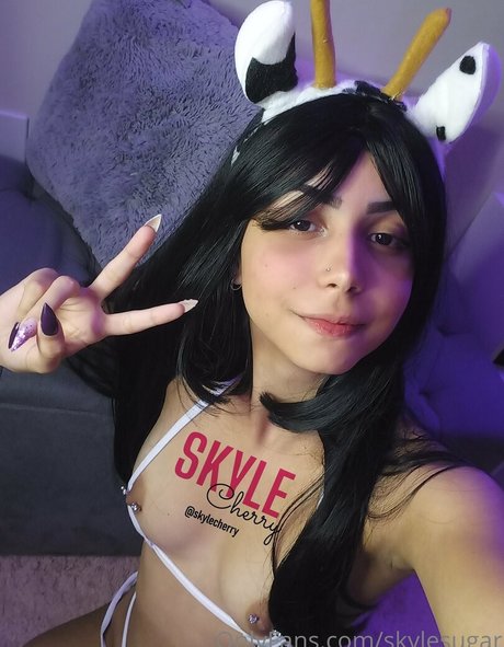 Naakte gelekte OnlyFans-foto van Skylewaifu