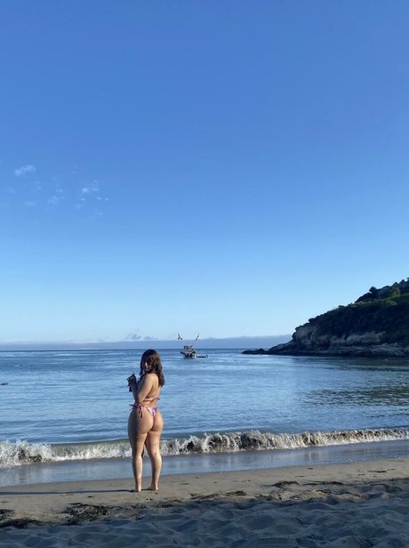 Naakte gelekte OnlyFans-foto van Lzzle