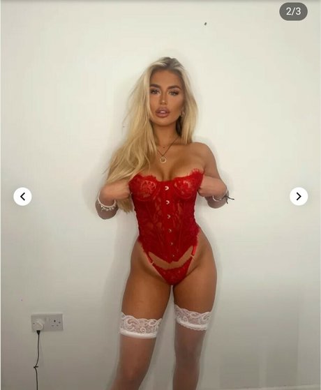 Naakte gelekte OnlyFans-foto van Emleahhhh