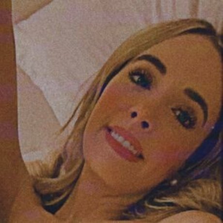 Naakte gelekte OnlyFans-foto van Vegansoda