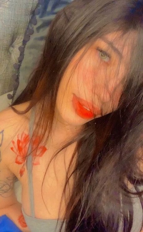 Naakte gelekte OnlyFans-foto van Katxrox