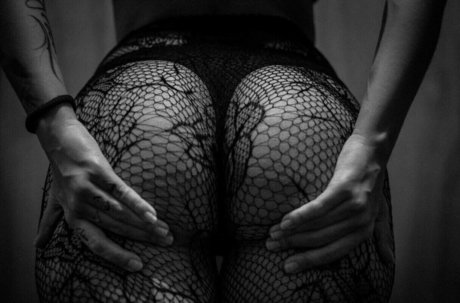 Naakte gelekte OnlyFans-foto van Dressavr