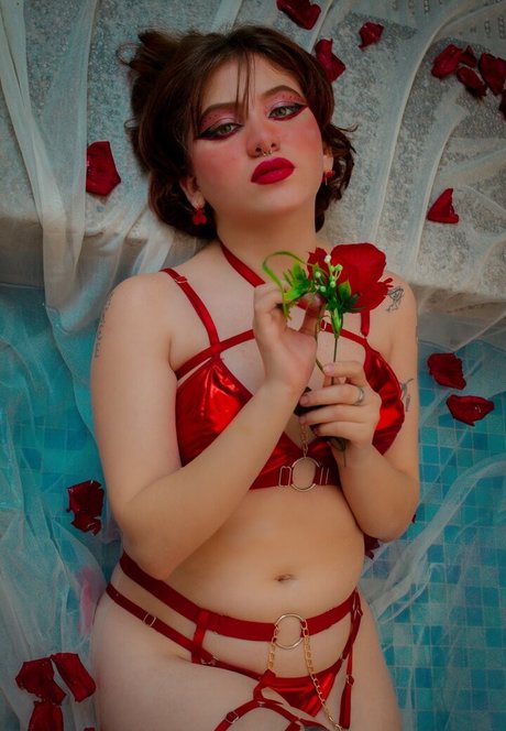 Naakte gelekte OnlyFans-foto van Fiorella