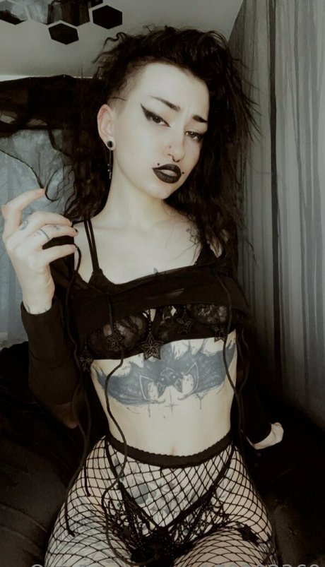 Naakte gelekte OnlyFans-foto van Domtrickzz
