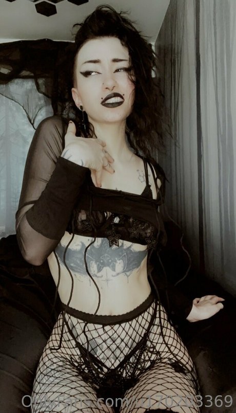 Naakte gelekte OnlyFans-foto van Domtrickzz