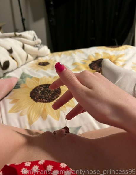 Pantyhoseprincess99