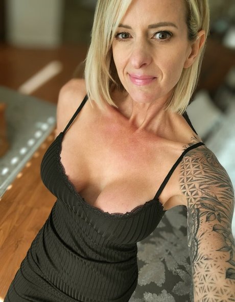 Sweetnsexyerin