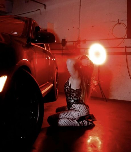 Naakte gelekte OnlyFans-foto van Sweettandsasssy