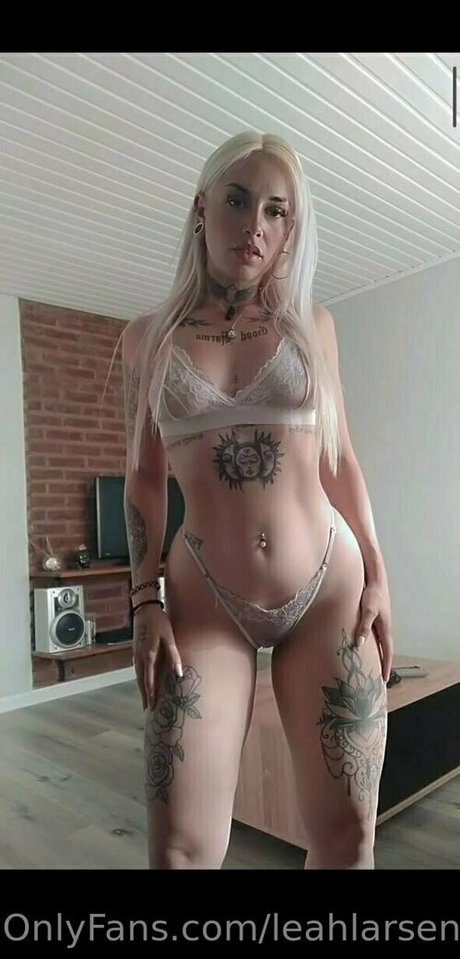 Naakte gelekte OnlyFans-foto van Leahlarsen