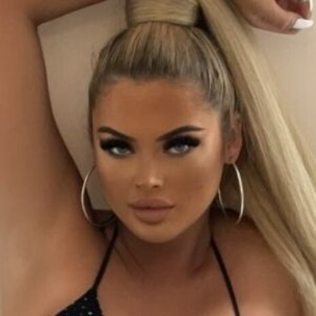 Naakte gelekte OnlyFans-foto van Yourfavgirlxox
