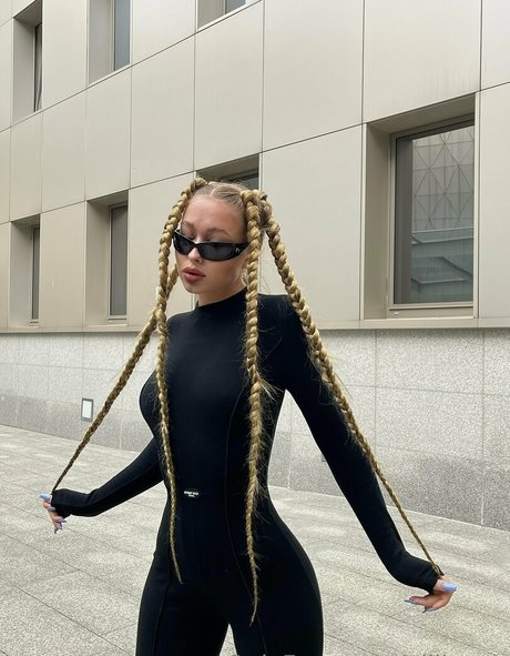 Naakte gelekte OnlyFans-foto van Elllleeee