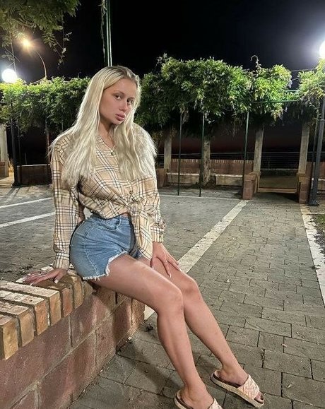 Naakte gelekte OnlyFans-foto van Alknwt