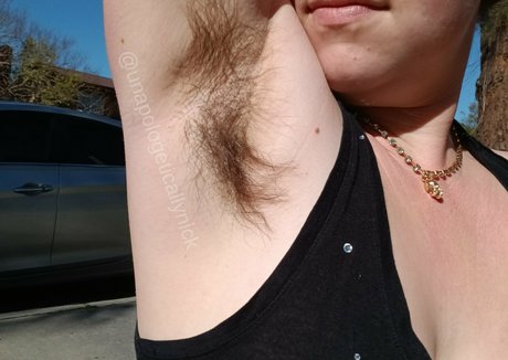 Naakte gelekte OnlyFans-foto van Unapologeticallynick