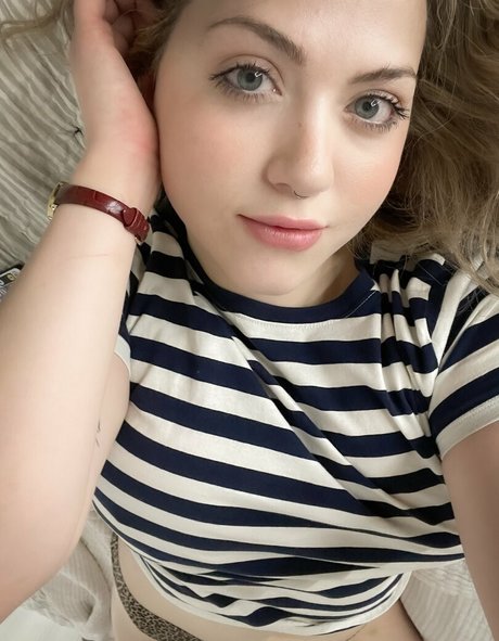 Naakte gelekte OnlyFans-foto van Annacarternyc