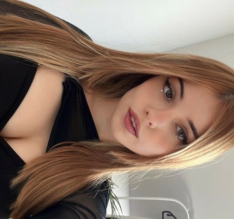 Naakte gelekte OnlyFans-foto van Foalfish