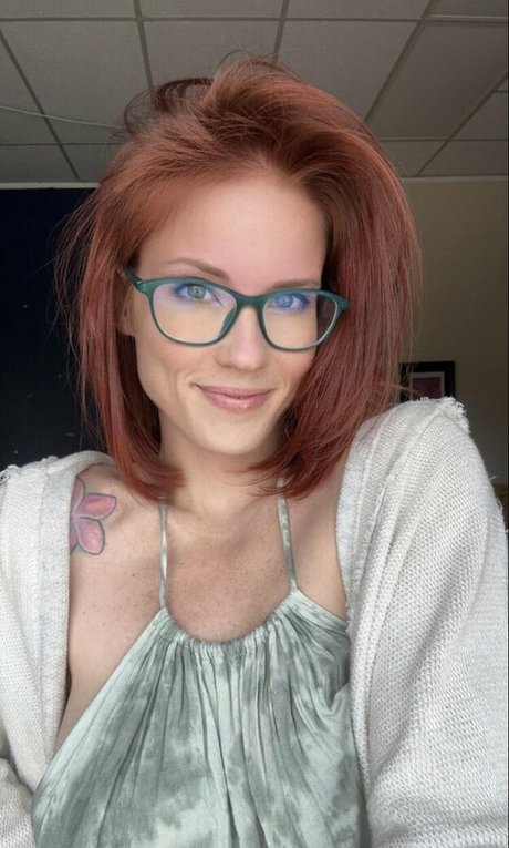 Naakte gelekte OnlyFans-foto van Skyra Fox