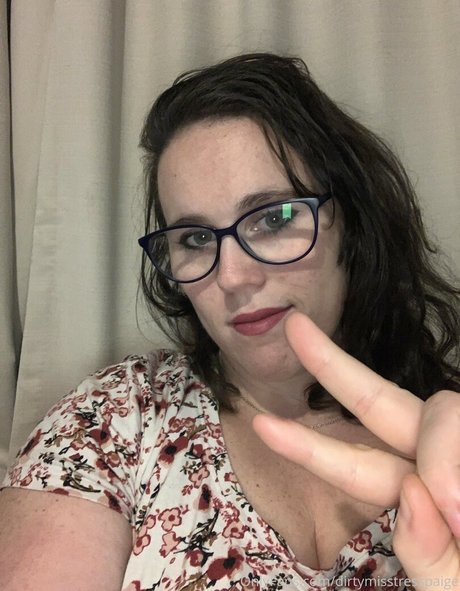 Naakte gelekte OnlyFans-foto van Dirtymisstresspaige