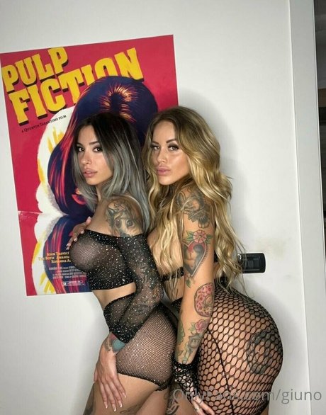 Naakte gelekte OnlyFans-foto van Giuno