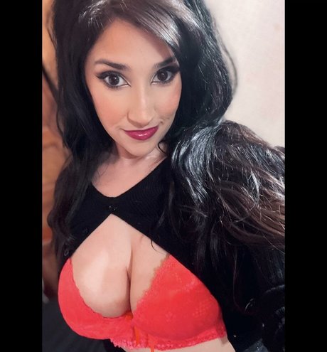 Naakte gelekte OnlyFans-foto van Kxoxoxk