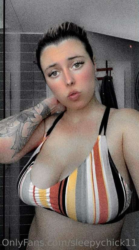 Naakte gelekte OnlyFans-foto van Sleepychick11