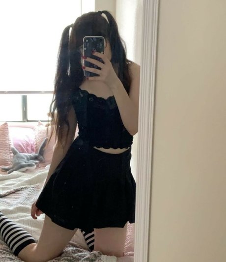 Naakte gelekte OnlyFans-foto van Moekomori