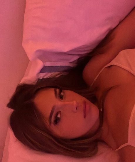 Naakte gelekte OnlyFans-foto van Sophia Haggerty