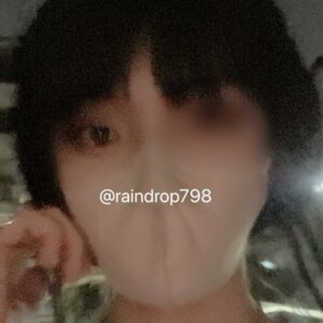 Naakte gelekte OnlyFans-foto van Raindrop798
