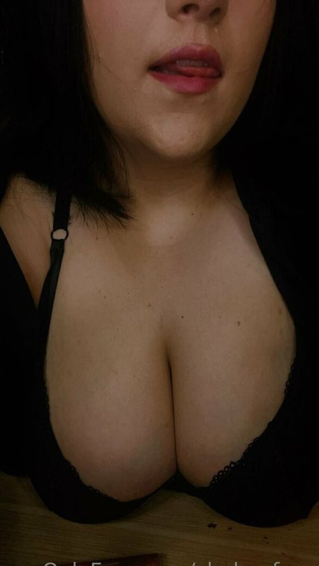 Naakte gelekte OnlyFans-foto van Chubeefuzz