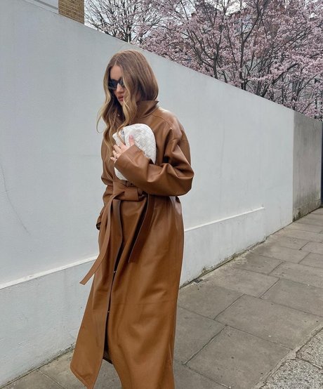Naakte gelekte OnlyFans-foto van Rosie Hw