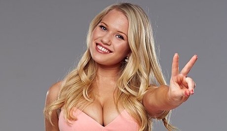 Naakte gelekte OnlyFans-foto van Anja Nissen