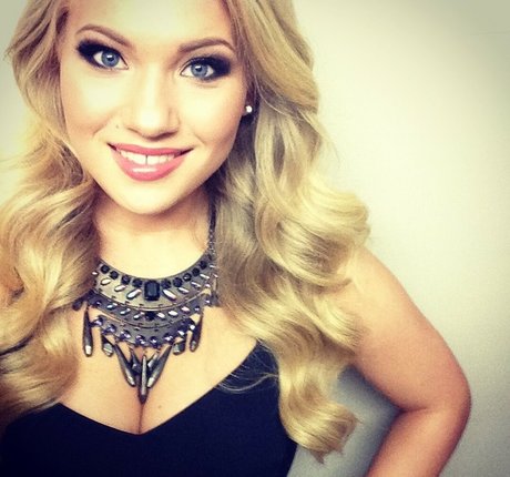 Naakte gelekte OnlyFans-foto van Anja Nissen
