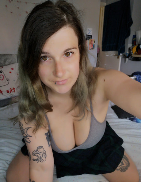 Naakte gelekte OnlyFans-foto van Pregnantmamamsalicefury