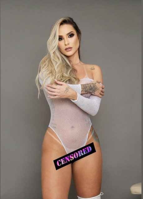 Naakte gelekte OnlyFans-foto van Andressa Santos