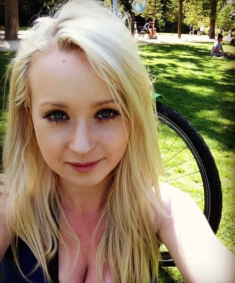 Naakte gelekte OnlyFans-foto van Ellie Cassidy