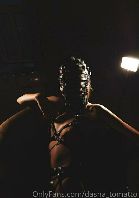Naakte gelekte OnlyFans-foto van Daria Marinina