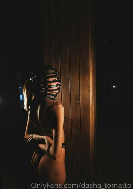 Naakte gelekte OnlyFans-foto van Daria Marinina